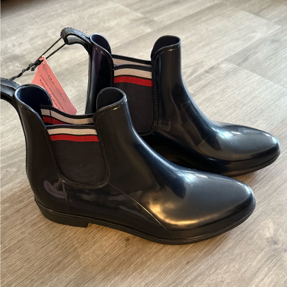 Black Ankle Rain Boots with Red Stripe